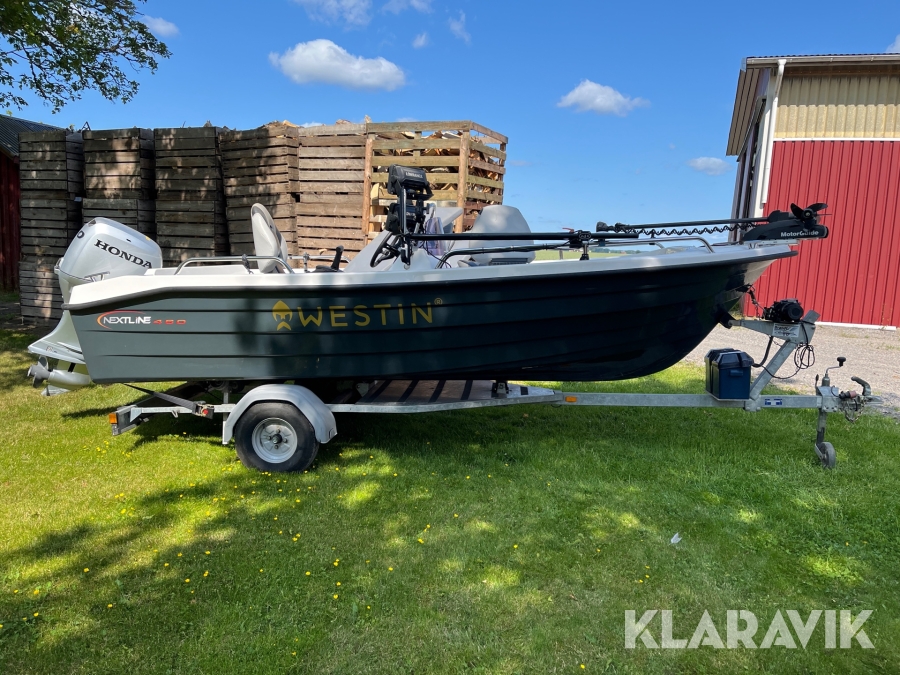 Styrpulpetsbåt med trailer Nexline 470