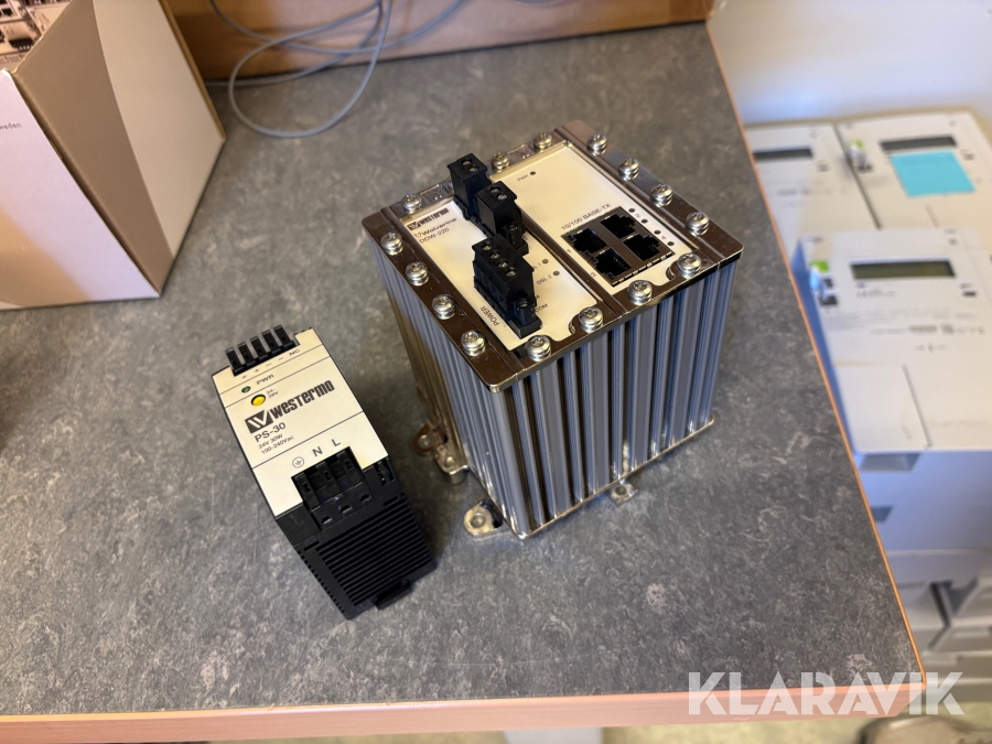 Modem och spänningsadapter 19 st / 12 st