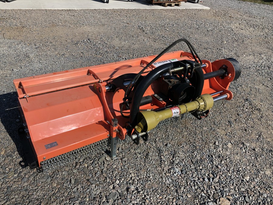 Betesputs 220, hydraulisk sidoförskjutning