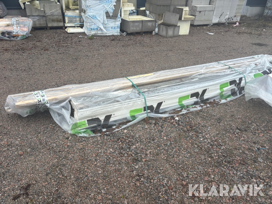 Virkespaket, 45x45,22x145 råplan 45x45 och ytterpanel