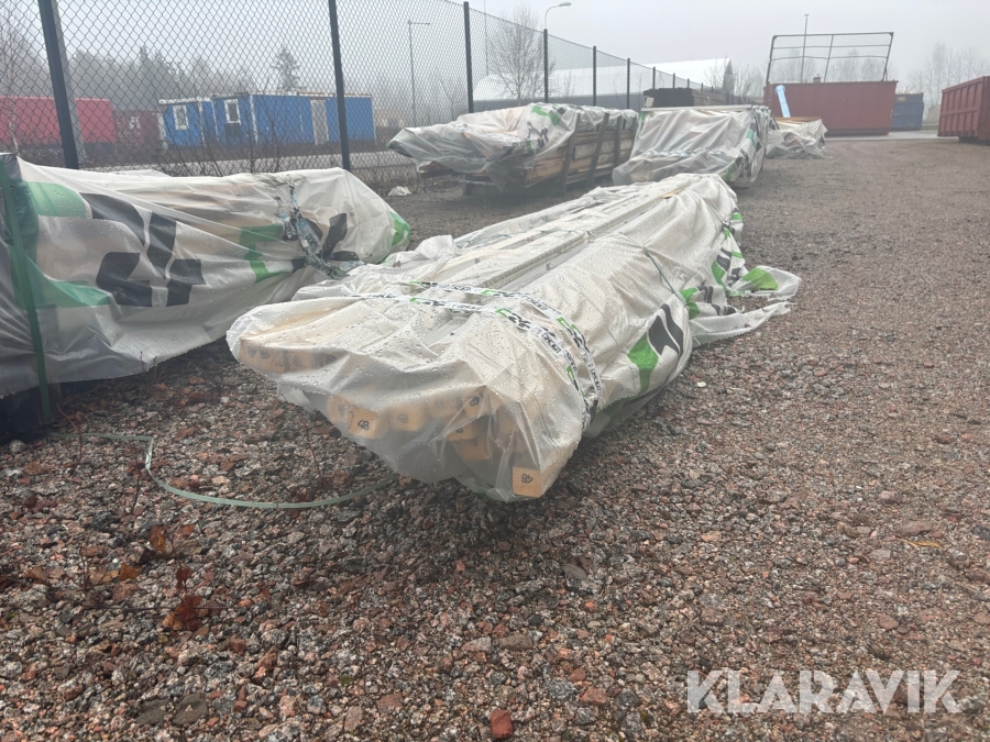 Virkespaket, 45x45,22x145 råplan 45x45 och ytterpanel