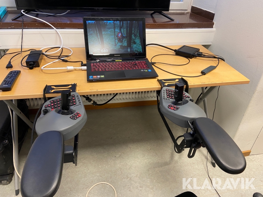 Simulator Komatsu KC50 för skotare och skördare