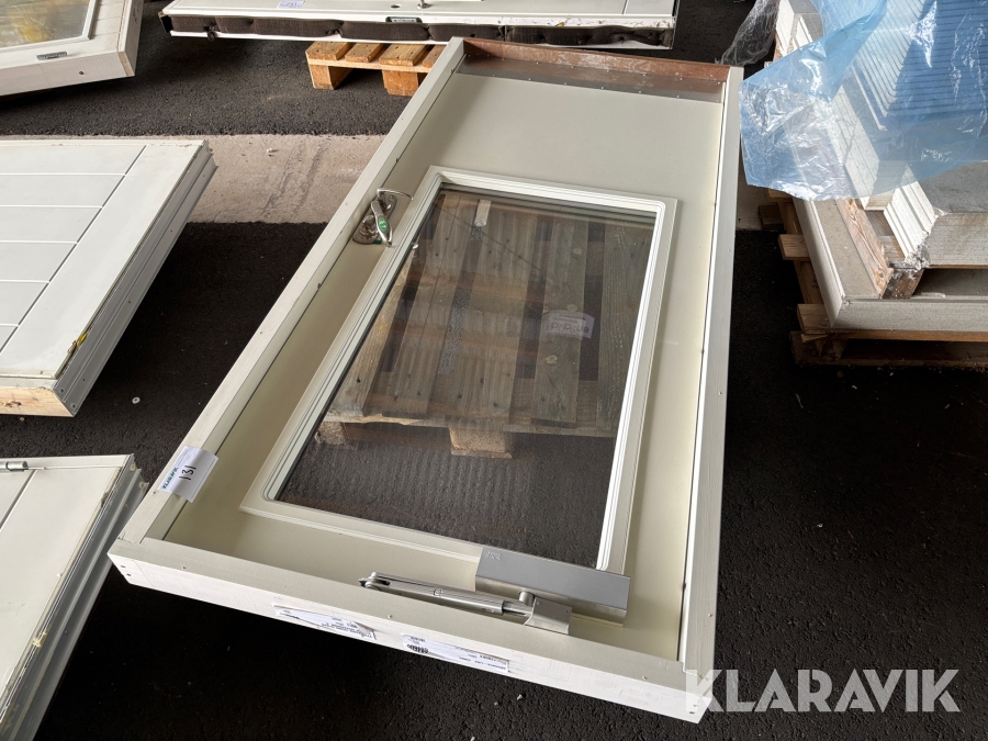 Ytterdörr med karm 1st