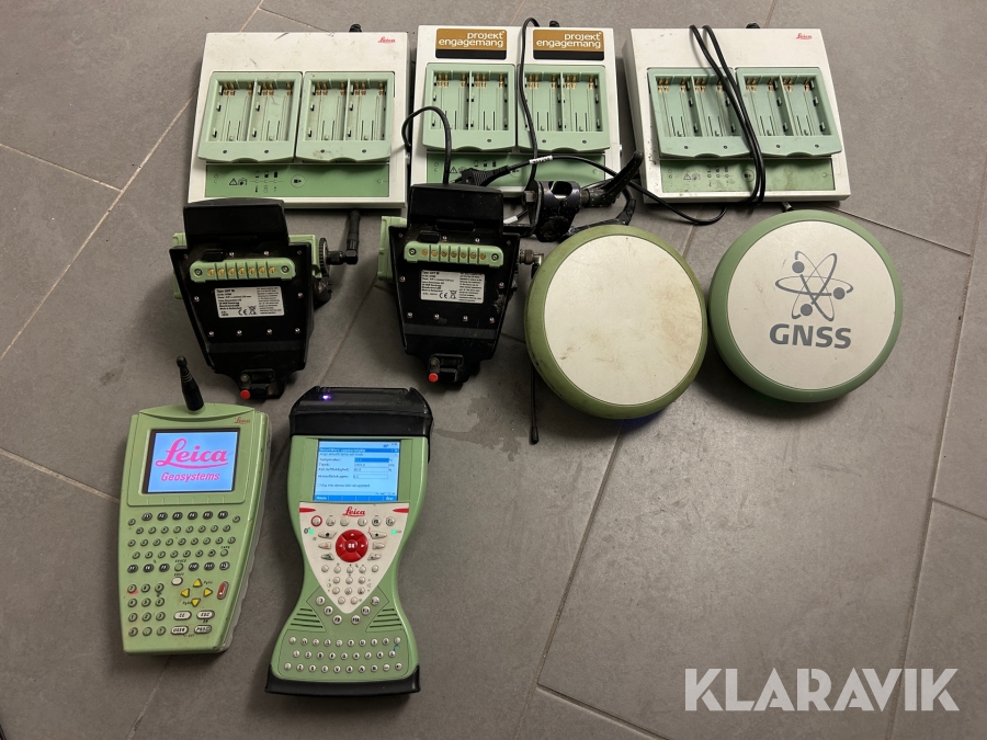 GNSS antenner, modem och  handdatorer Leica ATX1230 & GS12