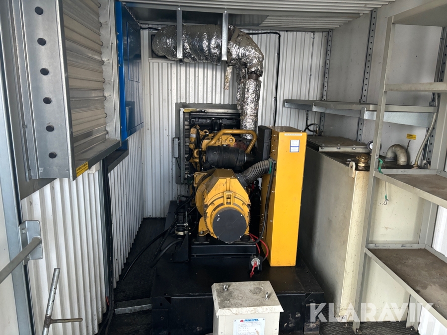 Isolerad container med 2 generatorer 