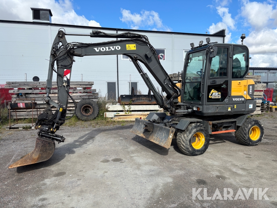 Grävmaskin Volvo EW60E med tiltrotator och skopor