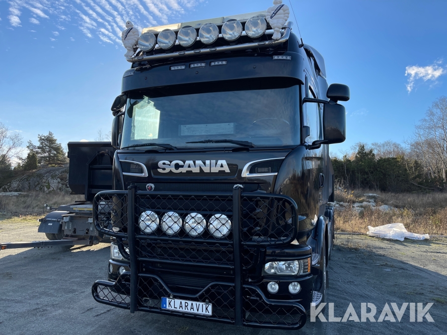 Lastväxlare Scania 520 LB8x4 HNB med flak