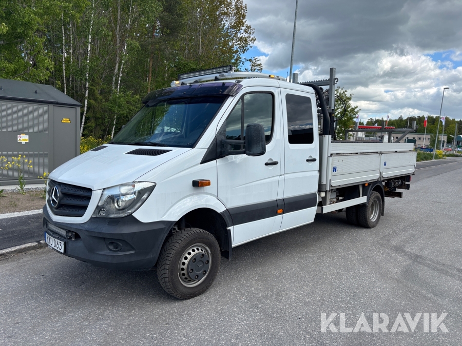 Pickup Mercedes-Benz Sprinter 519 CDI 4X4 med kran
