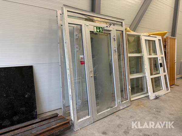 Glasparti med dörr 2 st i aluminium