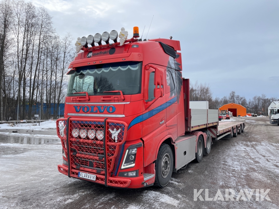 Trailerdragare Volvo FH16 med jumbotrailer
