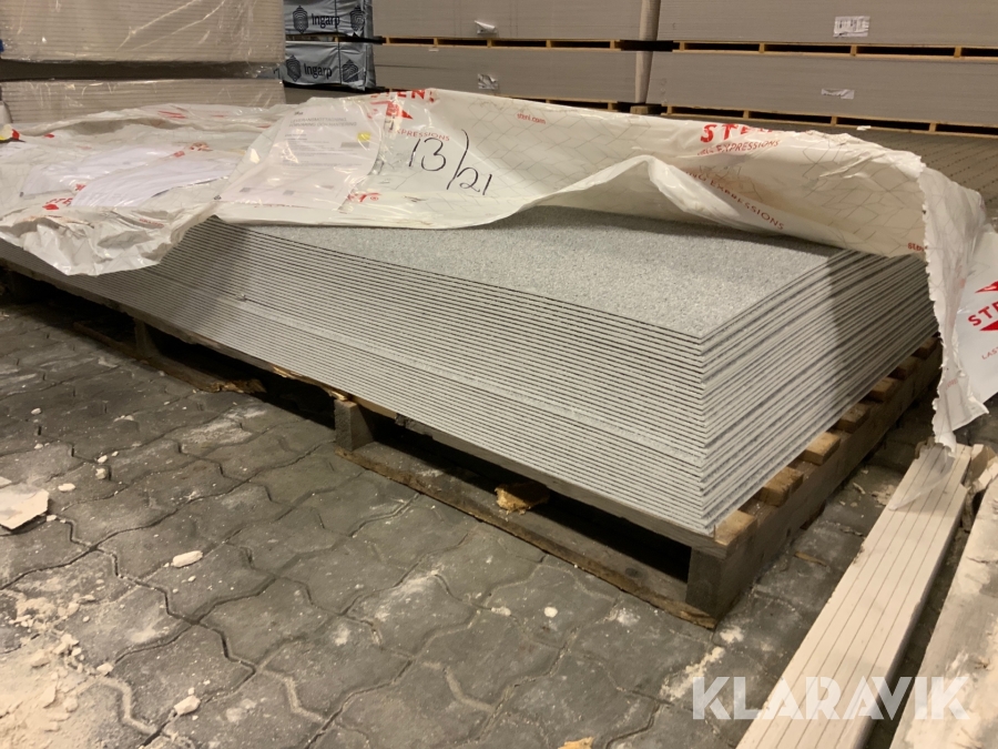 Grundsockelskiva Steni Terra F Pärlgrå 5x1195x2395 mm, 38 stycken