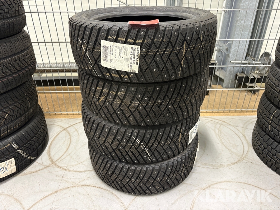Vinterdäck Goodyear Artic suv Xld-Stud 4 st