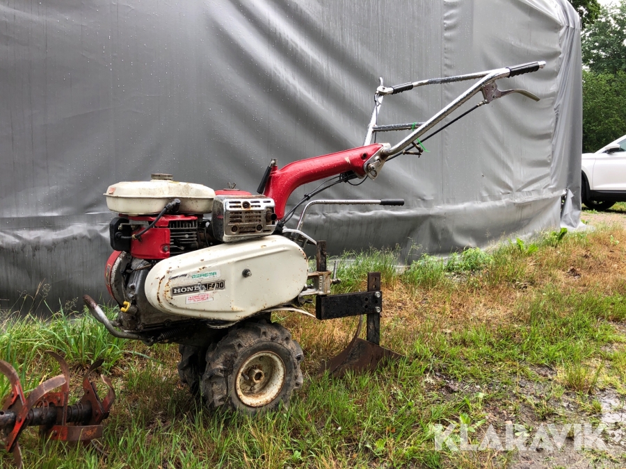 Jordfräs Honda med tillhörande plog