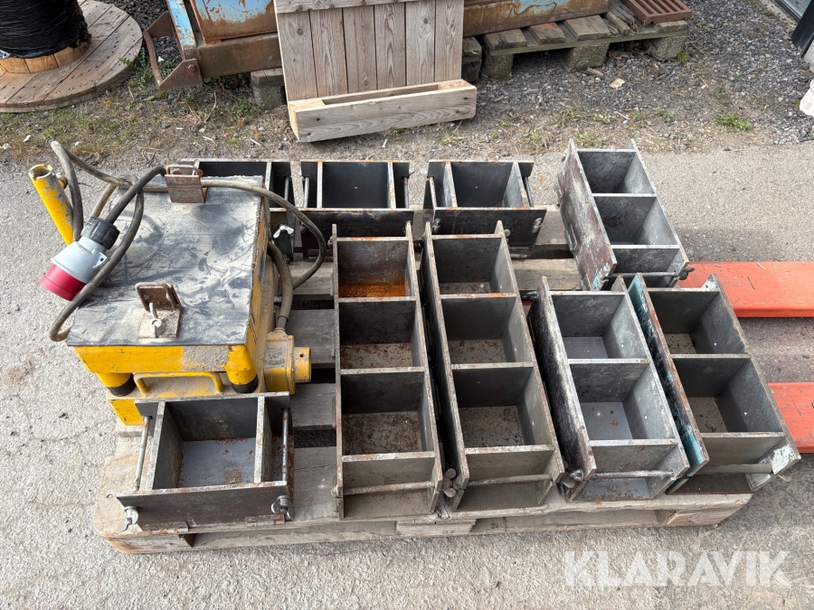 Skakbord med gjutformar Vibroverken TR 1L