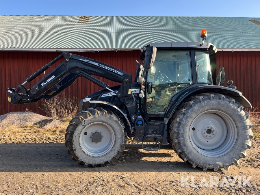 Traktor Massey Ferguson 5713S Dyna 4 Next Edition