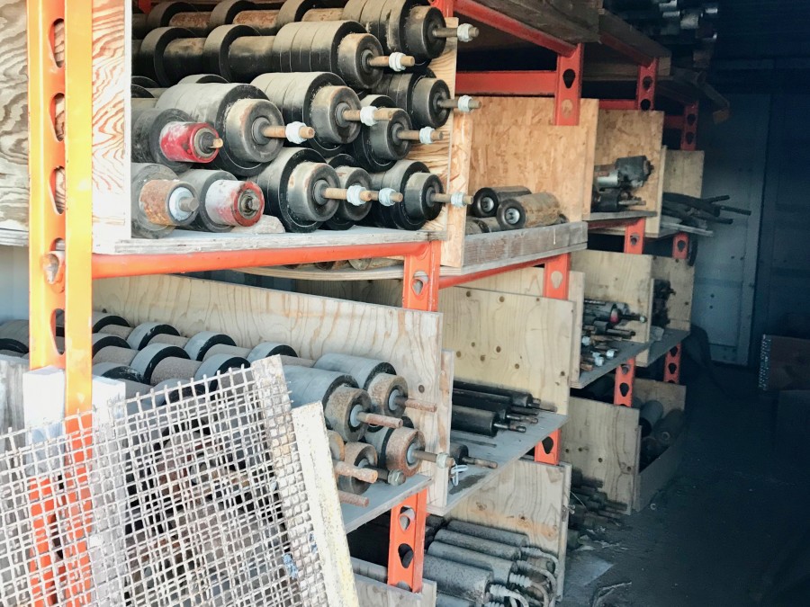 Ett parti bärrullar och returrullar