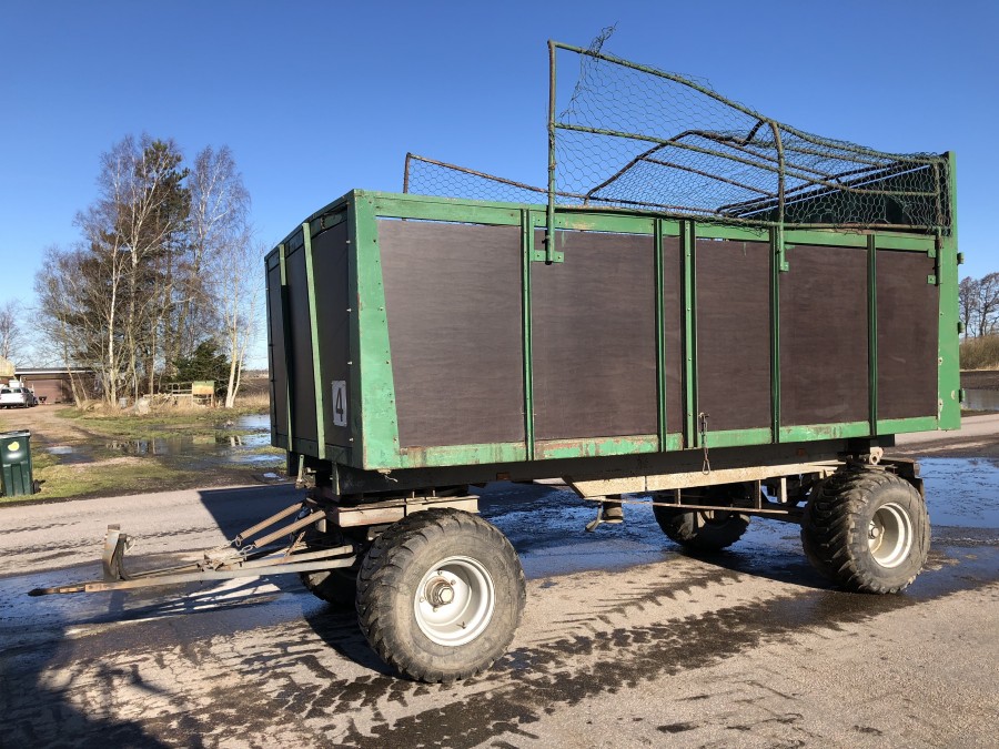 Gräsvagn / Spannmålsvagn med tipp