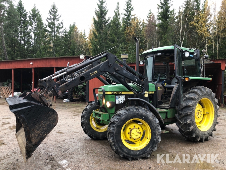 Traktor John Deere 2250 med Trima frontlastare