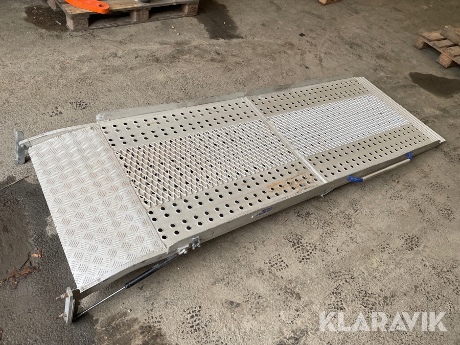 Ramp ihopfällbar till skåpbil Kvistberga LR 90-23