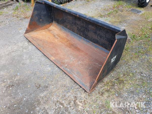 Skopa till traktor XYZ
