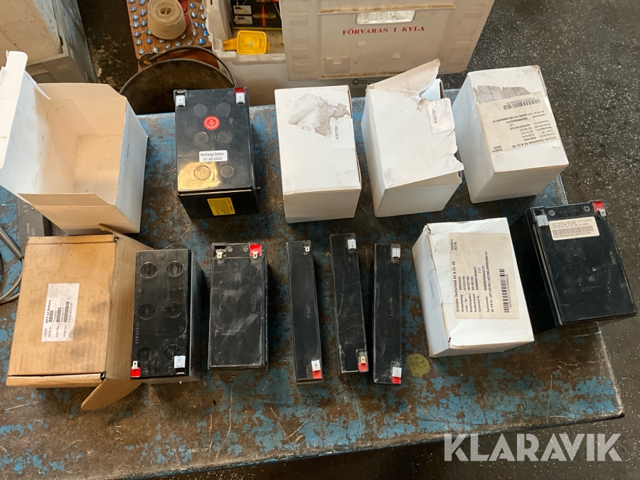 Parti med batterier 12v 11st