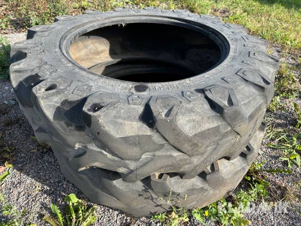 Lantbruksdäck Pirelli 13.6R28 TM 200