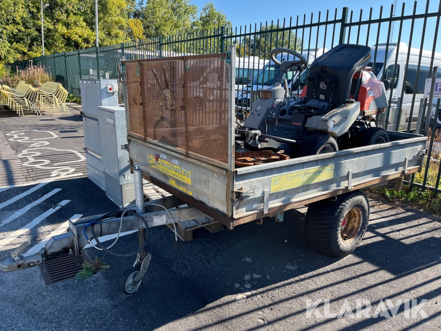 Åkgräsklippare Husqvarna Rider med K-vagnen tippvagn