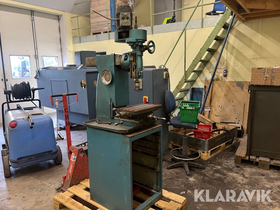 Vertikalfräsmaskin Mattsson & Zetterlund