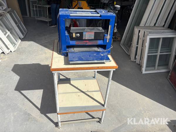 Plan & Rikthyvel Selekta Hobel Max MB1825A med tillhörande rullbord