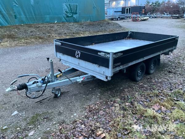 Personbilssläp Henra KP3Z.35 3-vägs elhydraulisk tipp och ramper