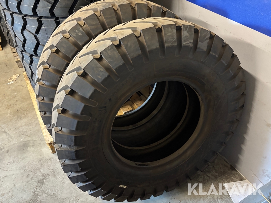 Däck Michelin 12.00-24