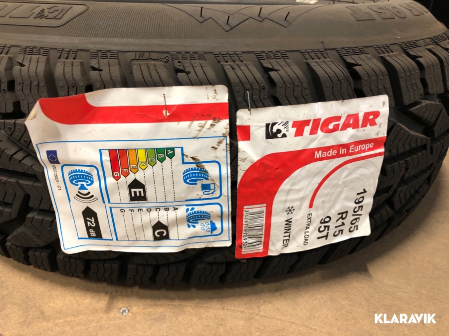Klaravik Auktioner | Vinterdäck Tigar 95T 195/65 R15