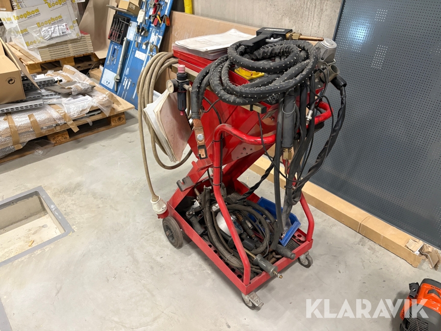 Punktsvets Tecna 3450 N med riktstation för karosseriarbeten.