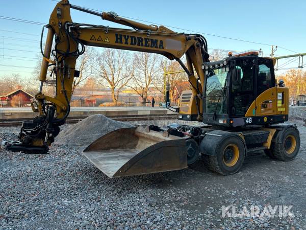 Grävmaskin Hydrema Mx16 rail med rälsutrustning tiltrotator och redskap