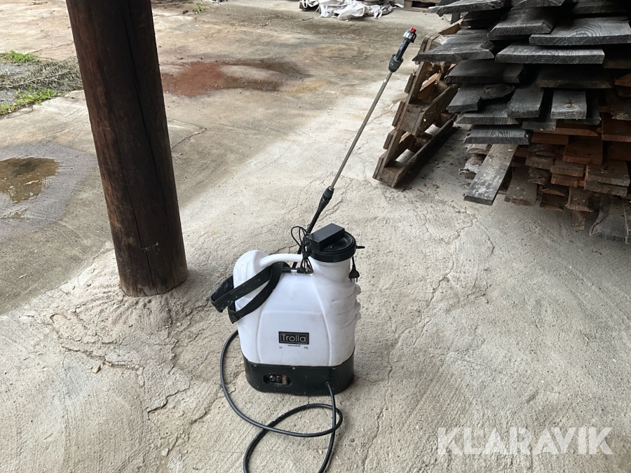 Spruta för skogsplanta Trolla 15liter