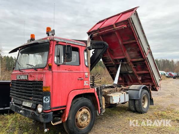 Veteranlastbil Scania LB81 med kran & tipp