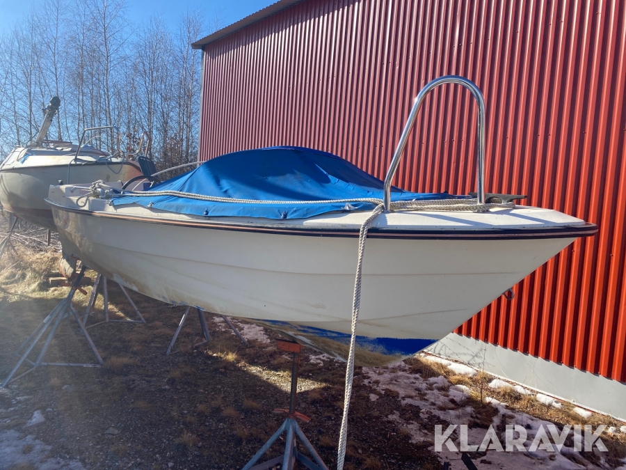 Motorbåt Uttern 450