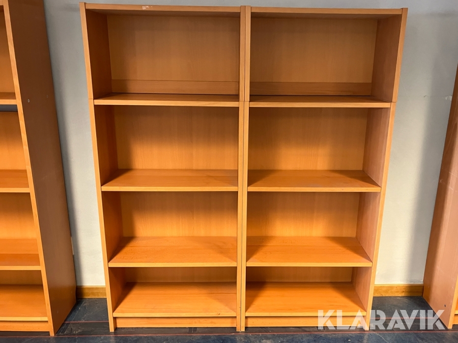 Bokhyllor i trä 2st