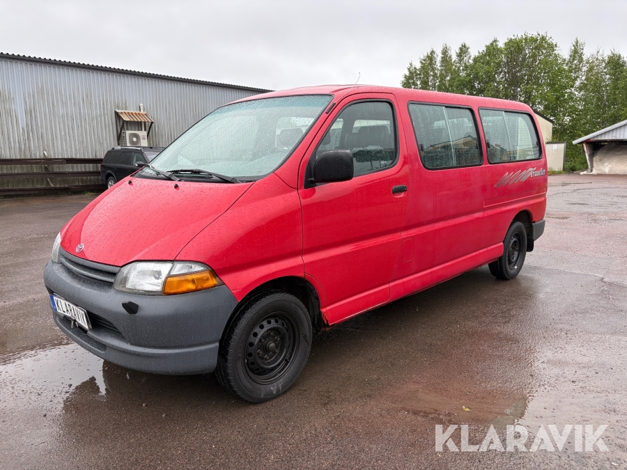 Minibuss Toyota Hi-Ace
