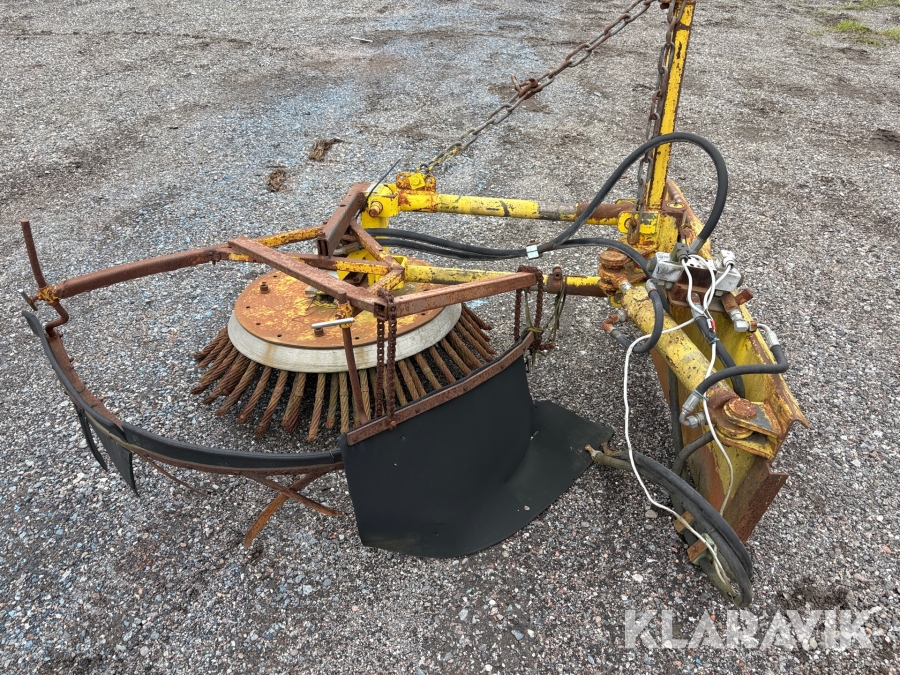 Frontborste till Bobcat