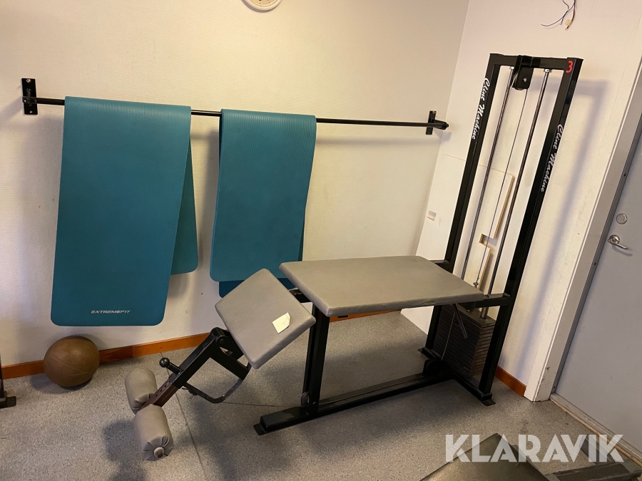 Liggande bencurl Clint machine