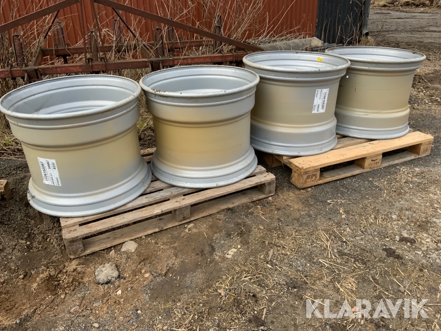 Traktorfälgar 4st, oanvända