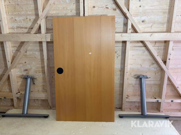 Skrivbord Kinnarps höj och sänkbart