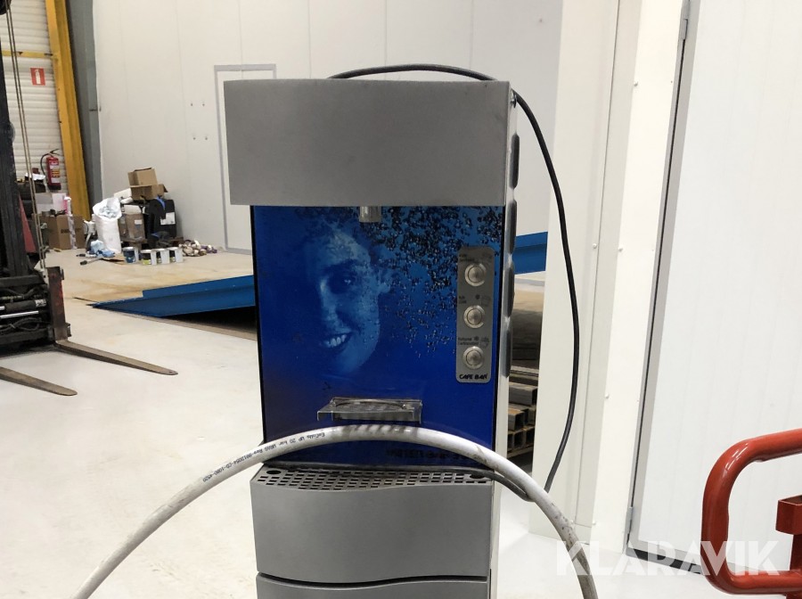 Vattenautomat för kylt/kolsyrat vatten