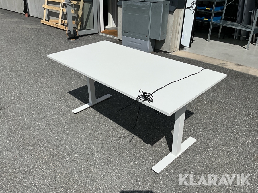 Skrivbord höj och sänkbart