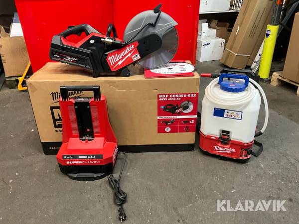 Kapmaskin Milwaukee MXF COS350G2-802 MX Fuel ink vattentank, batterier & laddare