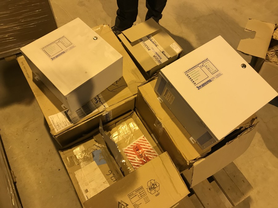 Likspänningsaggregat 8 st