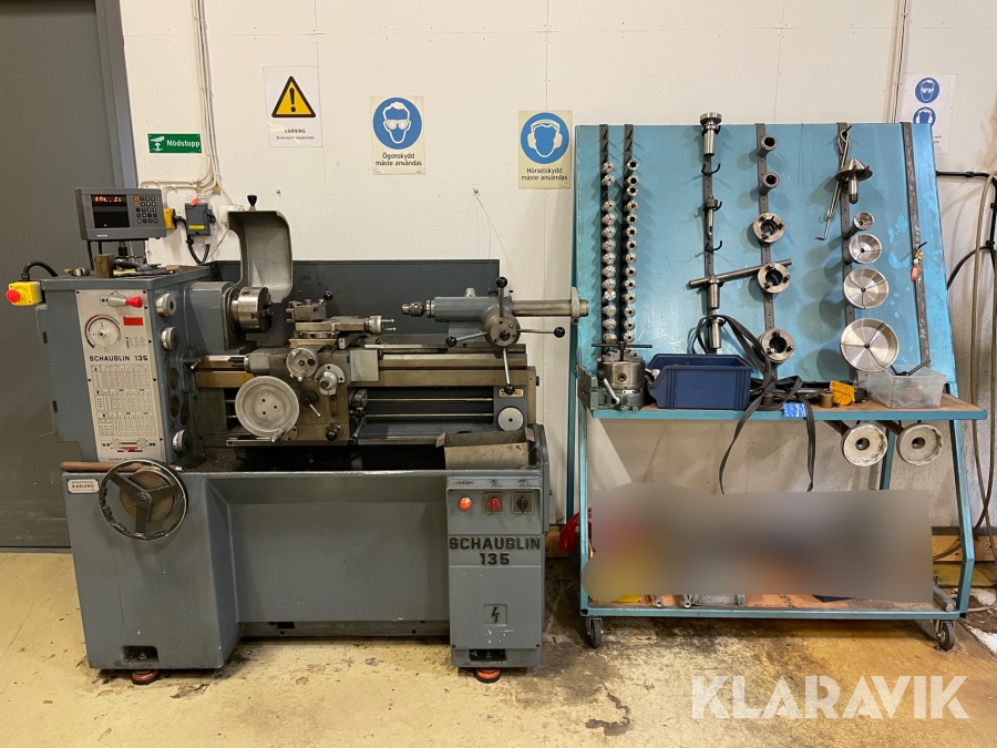 Svarv Schaublin 135 med verktyg
