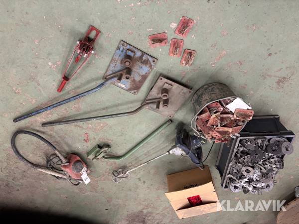 Parti med betongmaskiner samt tillbehör