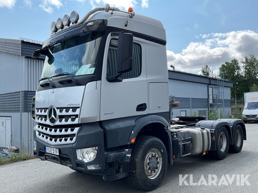 Dragbil Mercedes-Benz Arocs 12.8